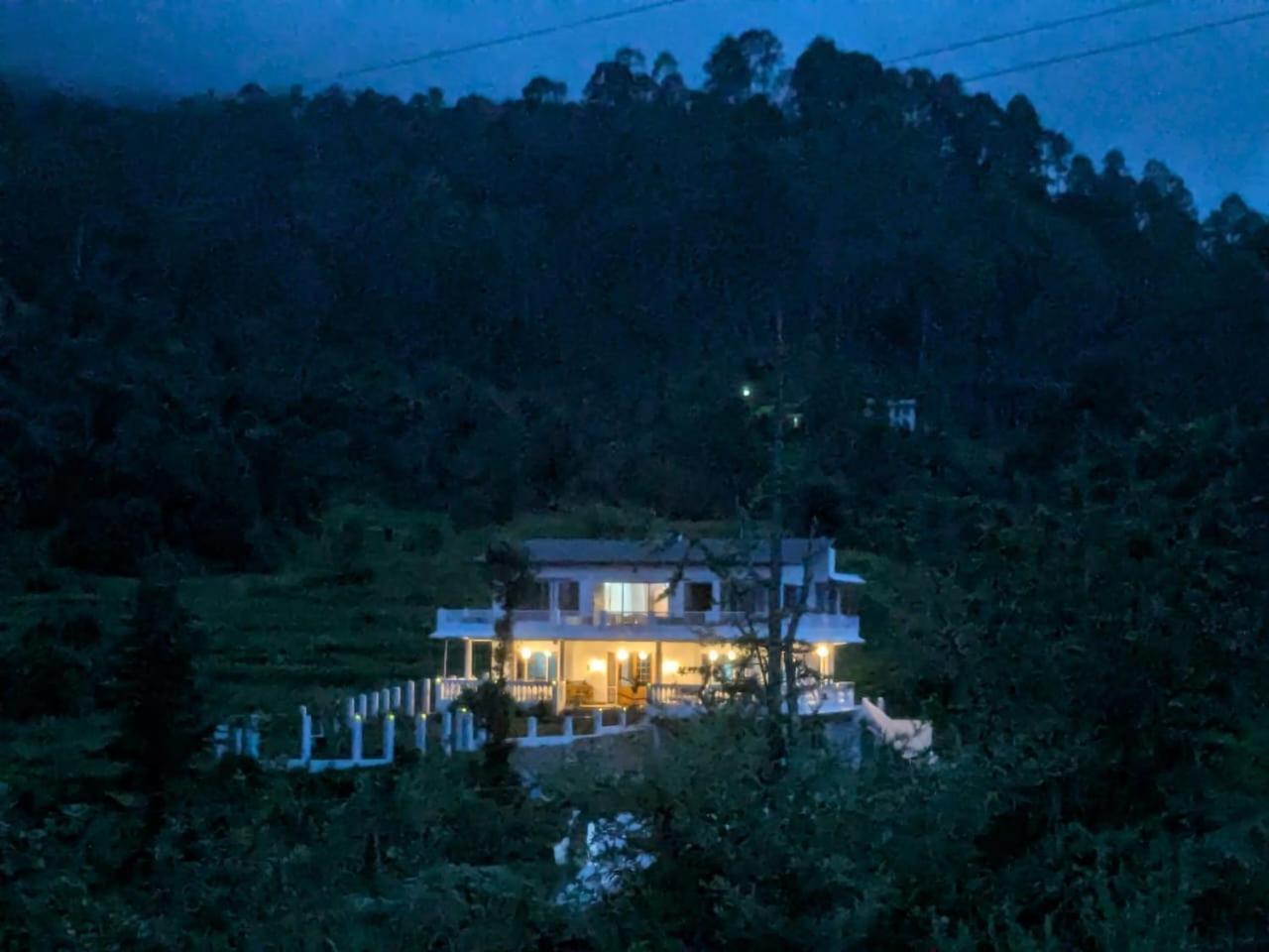 Brook Cottage Champawat Zewnętrze zdjęcie