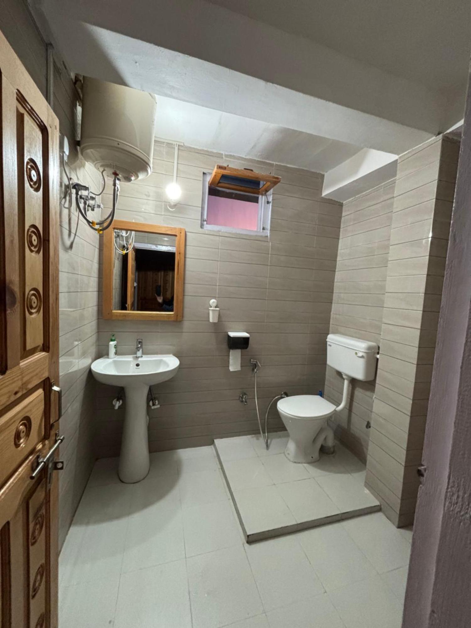 Brook Cottage Champawat Zewnętrze zdjęcie